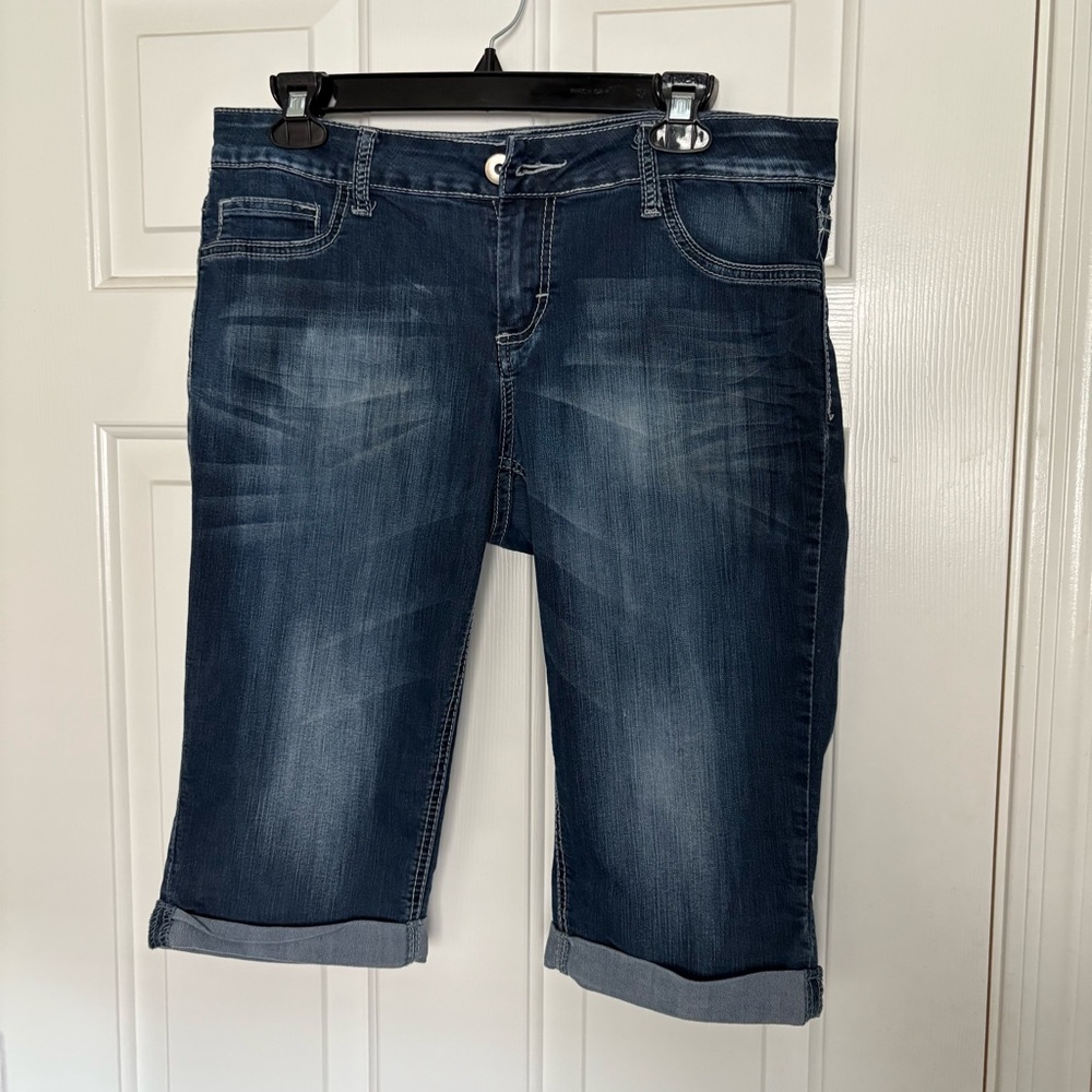 Soundgirl size 13 Bermuda shorts